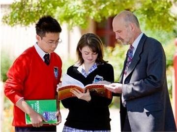 大專生申請英國留學，有哪些途徑？