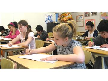 高三學(xué)生申請(qǐng)英國(guó)留學(xué)，有哪些途徑呢