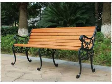 英國(guó)公園里的一道亮麗風(fēng)景線--長(zhǎng)椅