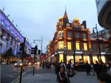 本科是三等學位，能申請英國哪些大學研究生