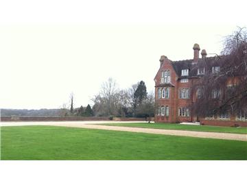 英國阿丁萊學院，本科升學率如何