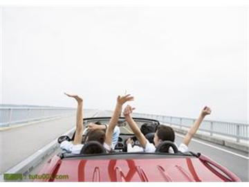 高考留學(xué)兩手抓，到英國(guó)讀本科需要做哪些準(zhǔn)備