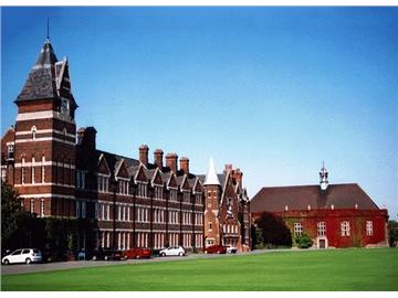 英國(guó)法學(xué)專(zhuān)業(yè)好的院校是哪些？申請(qǐng)要求是怎樣的？