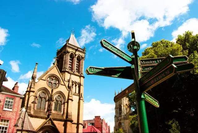 2020年英國碩士留學(xué)申請流程，8月應(yīng)該做哪些工作